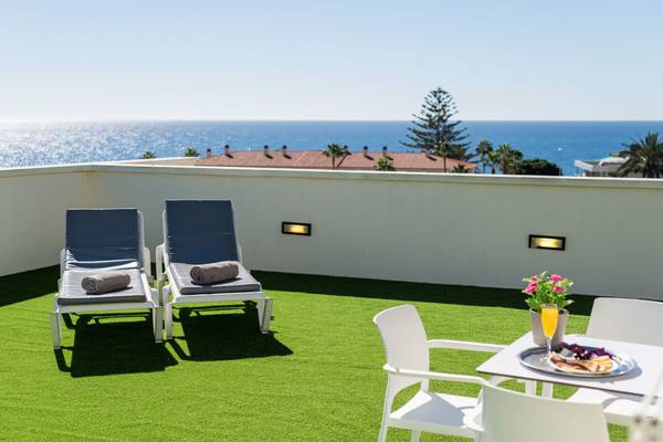 Svit med privat solterrass och utsikt över havet Hotell New Folias Gran Canaria Svit med privat solterrass och utsikt över havet Hotell New Folias Gran Canaria