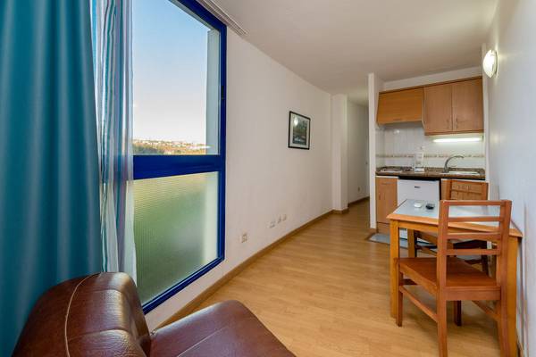 Inre rum utan balkong Hotell New Folias Gran Canaria