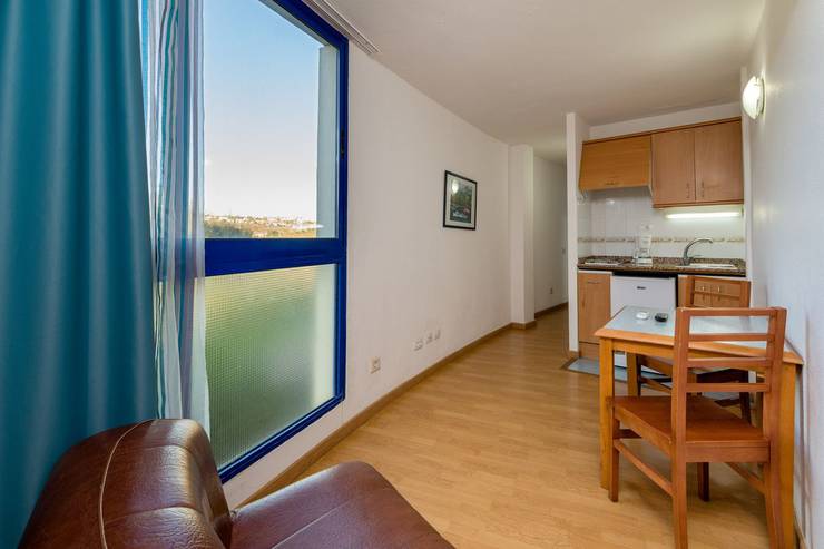 Inre rum utan balkong Hotell New Folias Gran Canaria
