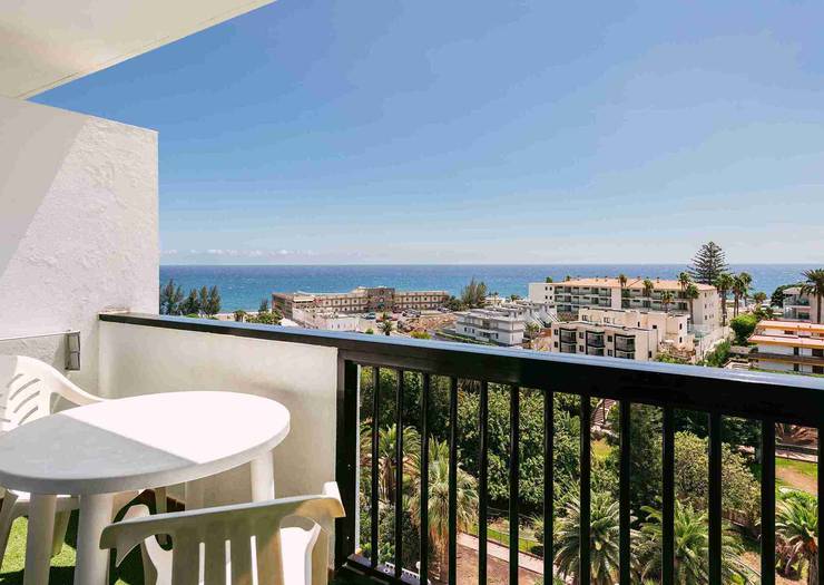 Habitación doble con balcón y vistas al mar Hotel New Folias Gran Canaria