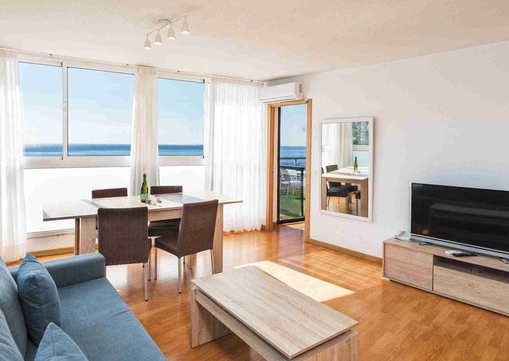 Apartamento de dos dormitorios con doble balcón y vistas al mar Hotel New Folias Gran Canaria