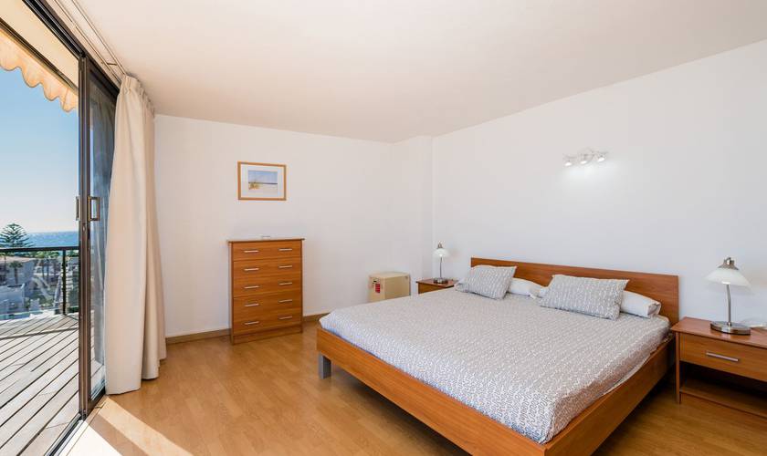 Lägenhet med två sovrum, dubbel balkong och havsutsikt Hotell New Folias Gran Canaria Lägenhet med två sovrum, dubbel balkong och havsutsikt Hotell New Folias Gran Canaria