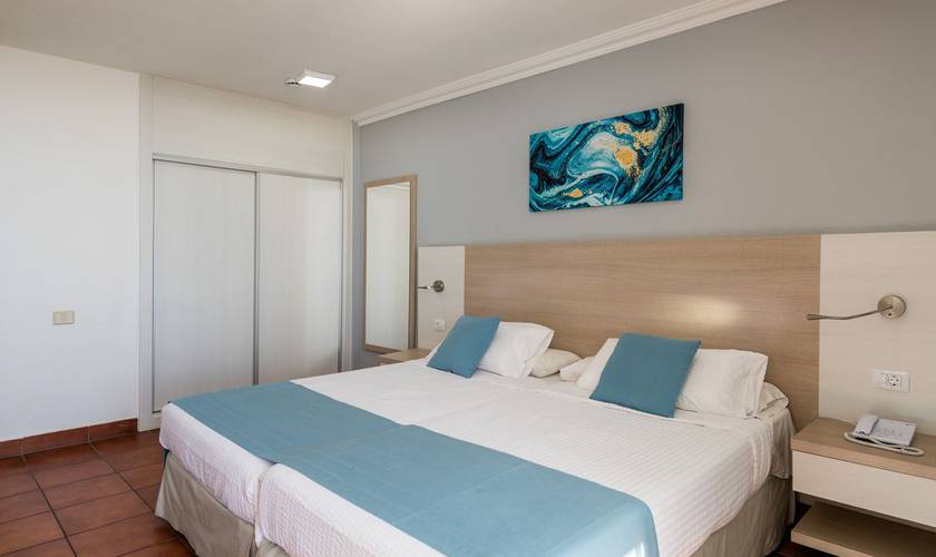Habitación doble con balcón Hotel New Folias Gran Canaria Habitación doble con balcón Hotel New Folias Gran Canaria