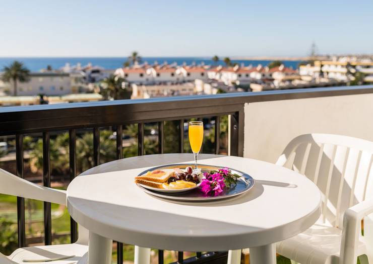 Dubbelrum med balkong och havsutsikt Hotell New Folias Gran Canaria Dubbelrum med balkong och havsutsikt Hotell New Folias Gran Canaria