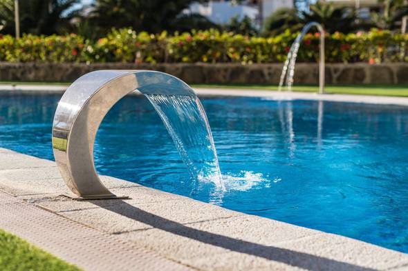 Pool with solárium New Folias Hotel Gran Canaria