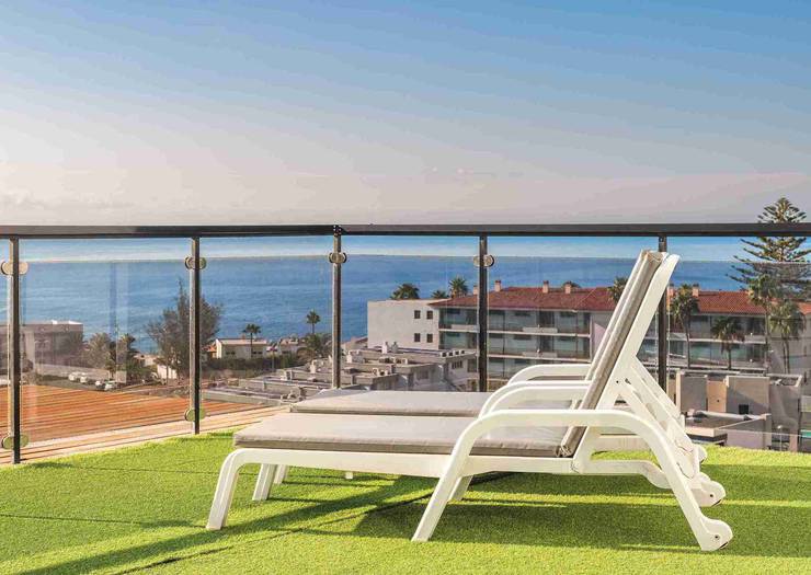 Svit med privat solterrass och utsikt över havet Hotell New Folias Gran Canaria