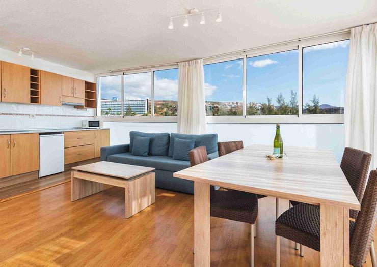 Apartamento de dos dormitorios con doble balcón y vistas al mar Hotel New Folias Gran Canaria Apartamento de dos dormitorios con doble balcón y vistas al mar Hotel New Folias Gran Canaria